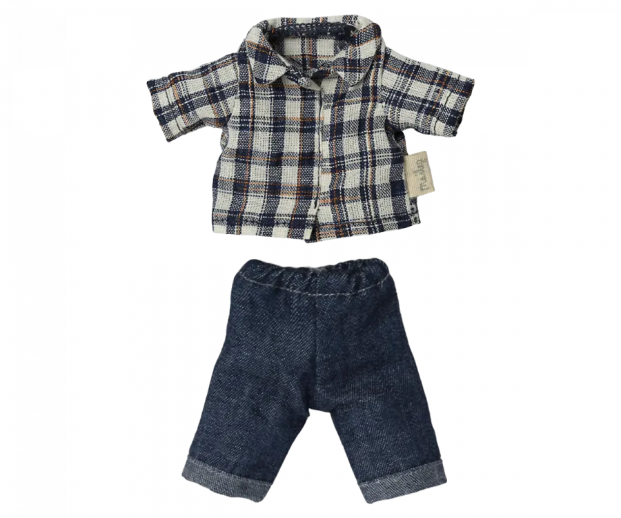 Clothes for Dad Mouse