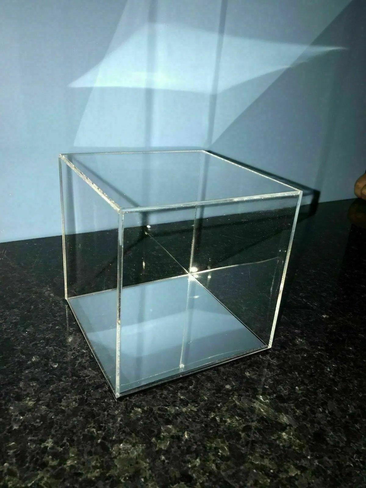 Display Cube Clear Acrylic/Perspex  Square Box with Choice of 5 Colour Bases