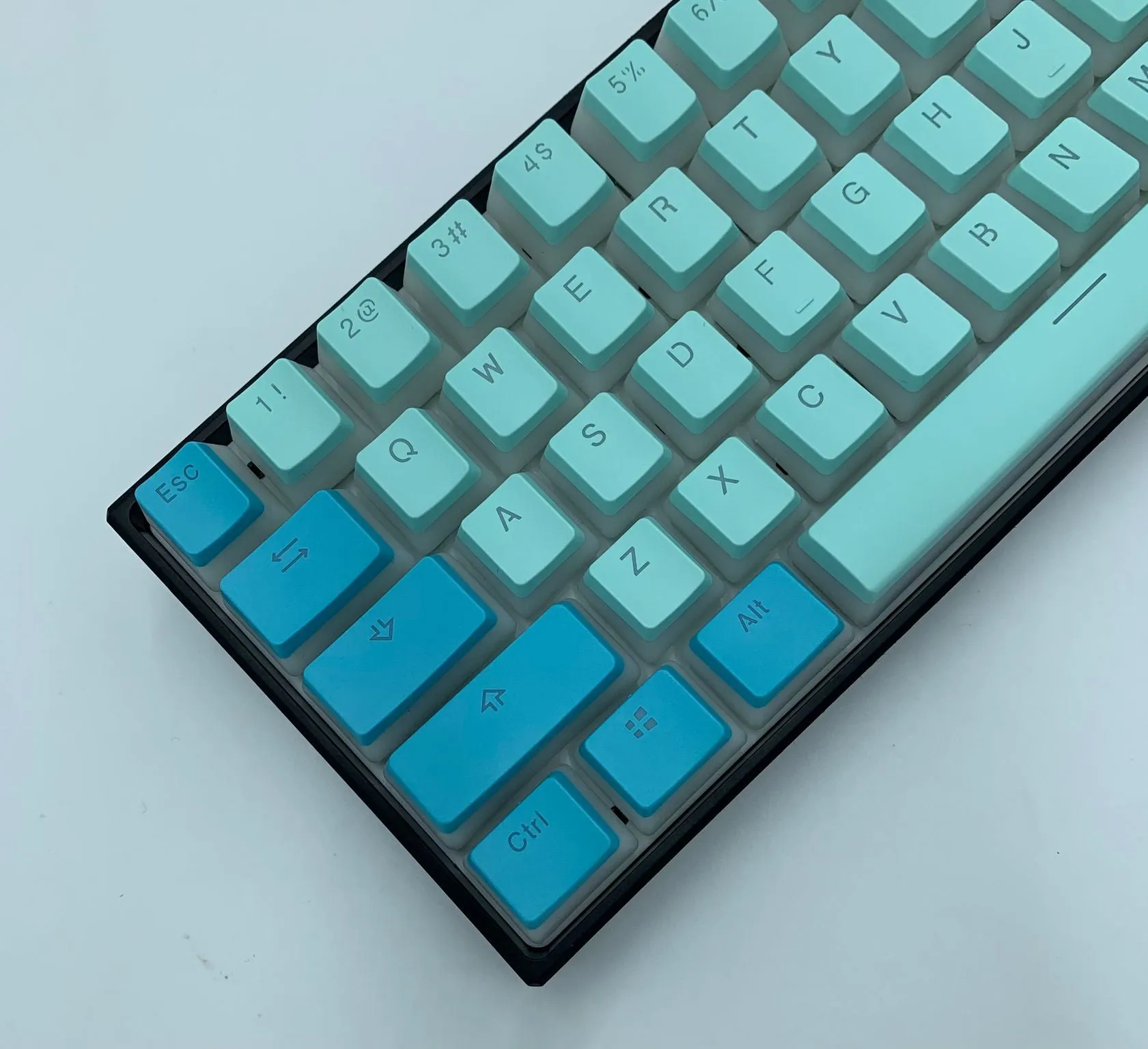 Ice Blue V1 Keycap Set (Blue & Teal Pudding) - Alpherior Keys