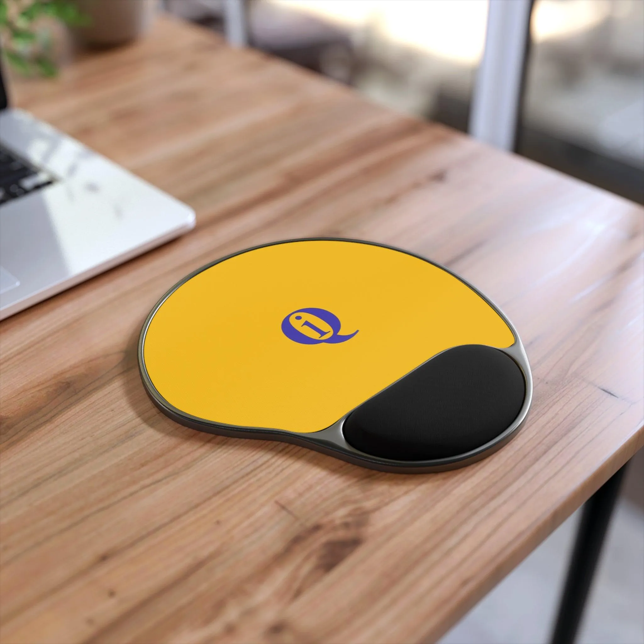 IQ Fashion | Mouse Pad With Wrist Rest