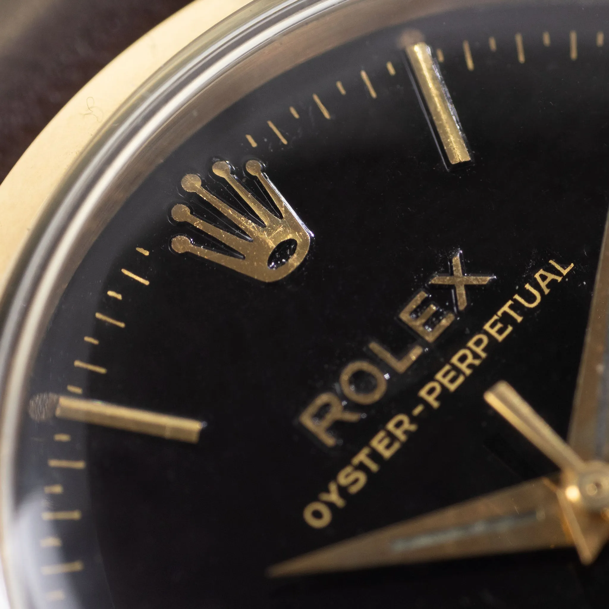 Rolex Oyster Perpetual "OCC" Gilt Dial in 9kt Yellow Gold Ref. 6564