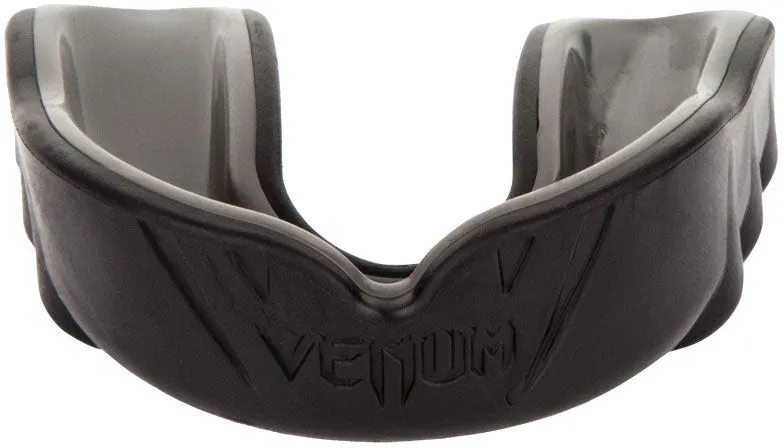 VENUM-0618 CHALLENGER SPORTS MUAY THAI BOXING MMA MOUTHGUARD Senior Age 11  Black Black